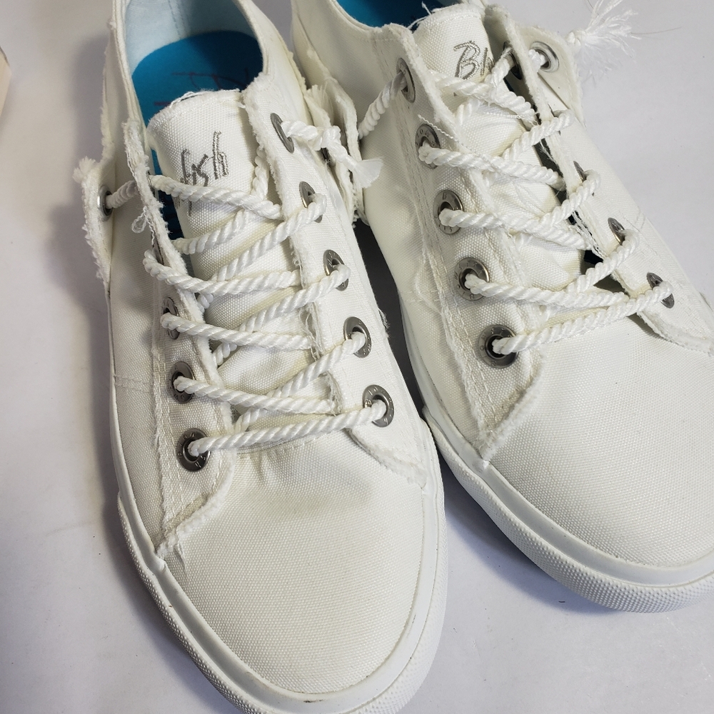 Blowfish White Canvas Sneakers Size 7 - Picture 5 of 16